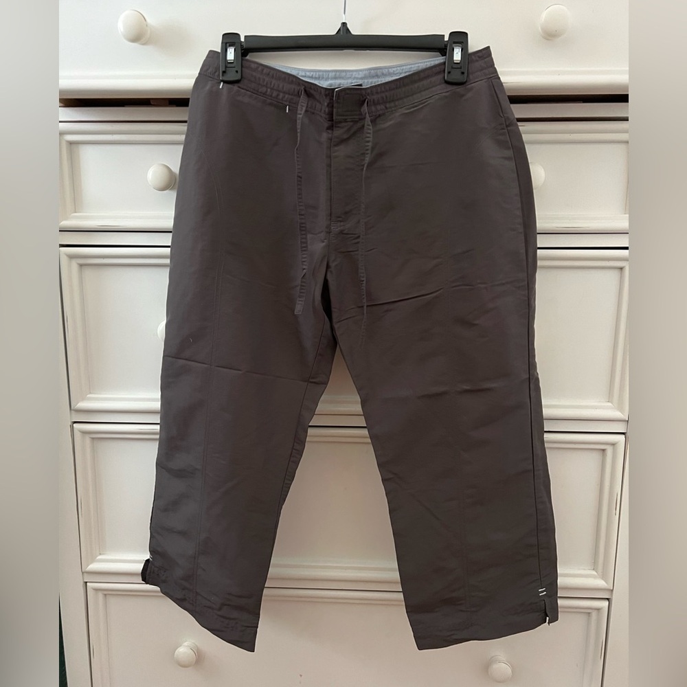 REI Capri Pants